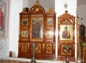 Киот напольный - инкрустация, резьба по дереву. Собор Николы Белого г. Серпухов Киот напольный - инкрустация, резьба по дереву. Собор Николы Белого г. Серпухов
